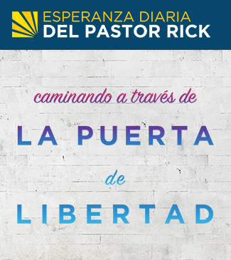 Caminando a Través de la Puerta de Libertad
